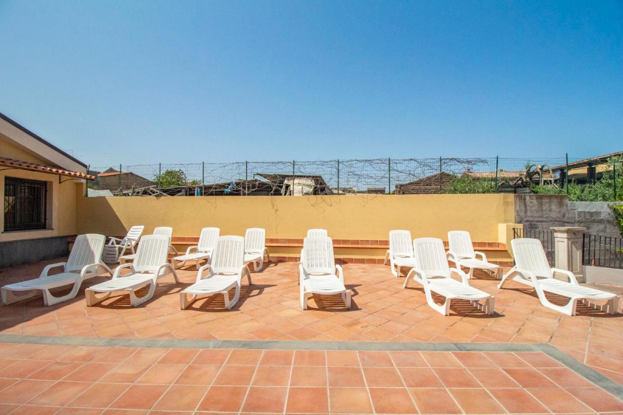 Royal Playa Suite And Apartament -Private Parking- Self Chek Out Κατάνια Εξωτερικό φωτογραφία