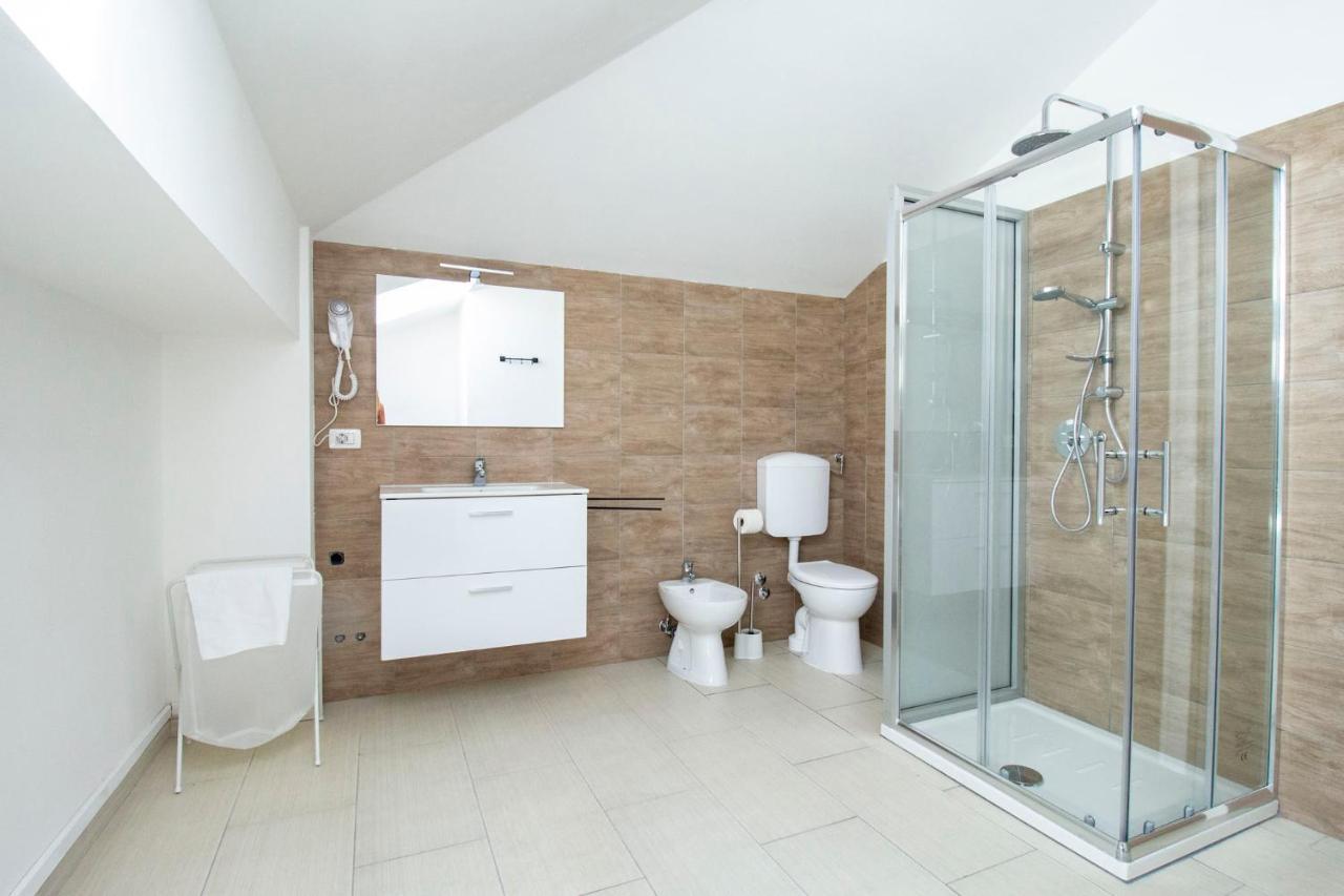 Royal Playa Suite And Apartament -Private Parking- Self Chek Out Κατάνια Εξωτερικό φωτογραφία