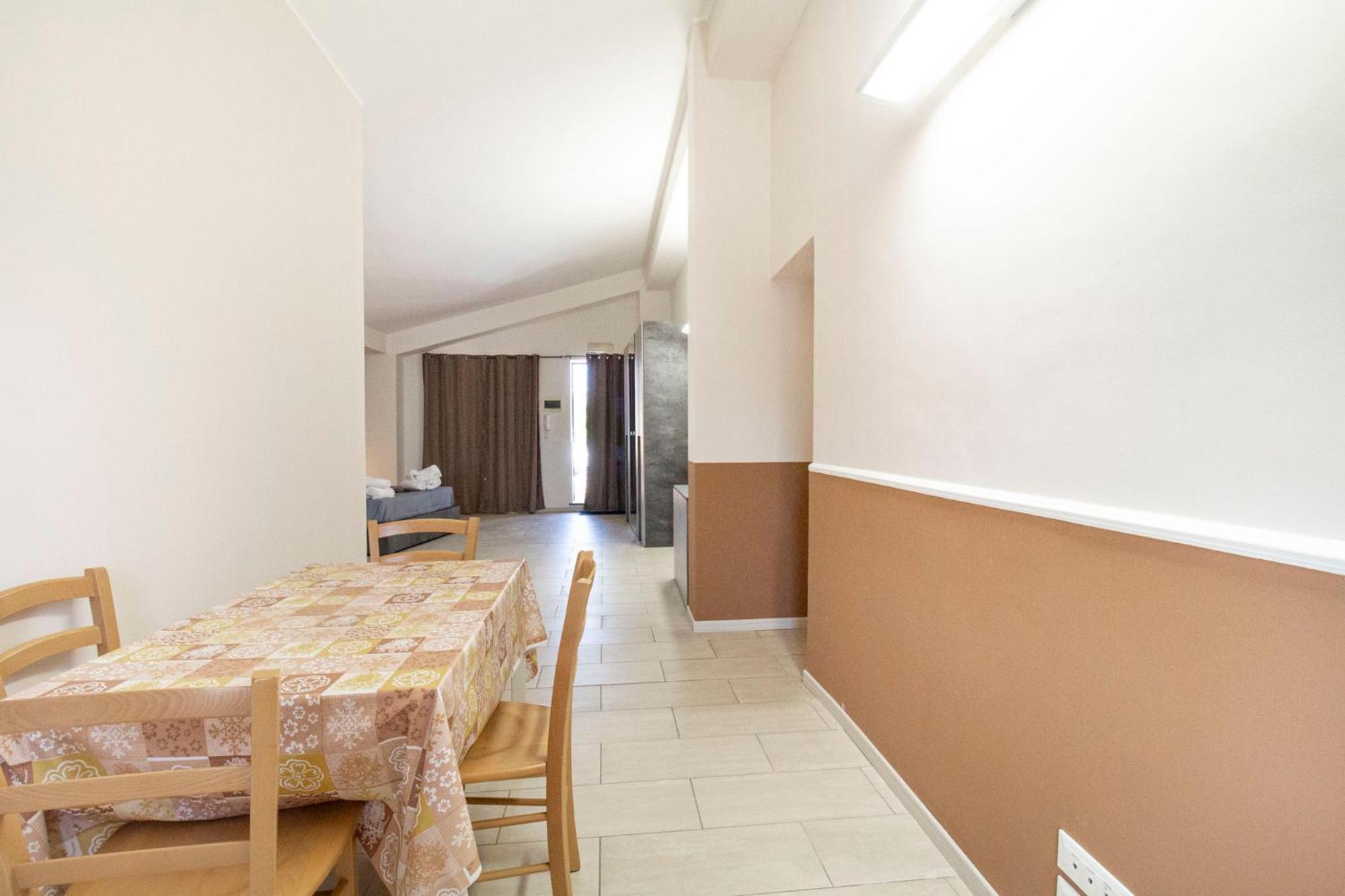 Royal Playa Suite And Apartament -Private Parking- Self Chek Out Κατάνια Εξωτερικό φωτογραφία
